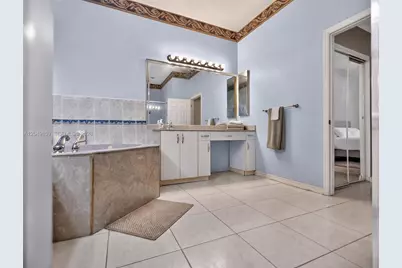 744 SW 159th Ln, Pembroke Pines, FL 33027 - Photo 26
