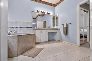 744 SW 159th Ln, Pembroke Pines, FL 33027 - Photo 26