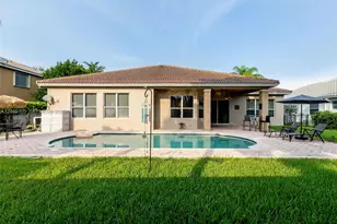 744 SW 159th Ln, Pembroke Pines, FL 33027 - Photo 32