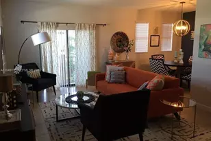 10620 NW 88th St, Doral, FL 33178 - Photo 6