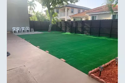 12948 NW 10th St, Miami, FL 33182 - Photo 38