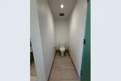 2411 Laguna Circle North #1411, Miami, FL 33181 - Photo 58