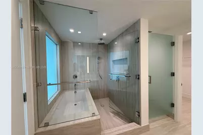 2411 Laguna Circle North #1411, Miami, FL 33181 - Photo 60