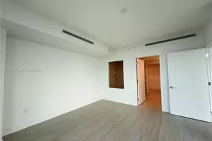 2411 Laguna Circle N, Miami, FL 33181 - Photo 62