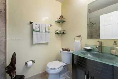 11035 NW 47th Ln, Doral, FL 33178 - Photo 20