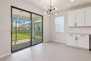 4470 Waterside Dr, Oakland Park, FL 33309 - Photo 12