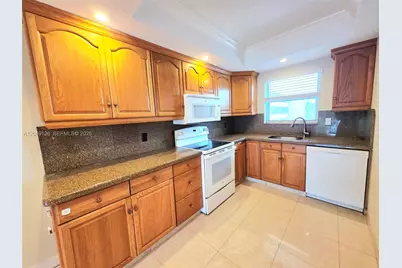 1400 NE 57th Ct #202, Fort Lauderdale, FL 33334 - Photo 4