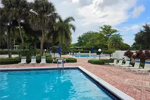 605 Oaks Dr, Pompano Beach, FL 33069 - Photo 40