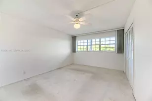 605 Oaks Dr, Pompano Beach, FL 33069 - Photo 14