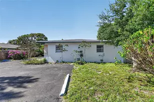 824 Bayberry Dr, Lake Park, FL 33403 - Photo 26