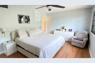 9492 NW 39th St, Sunrise, FL 33351 - Photo 18