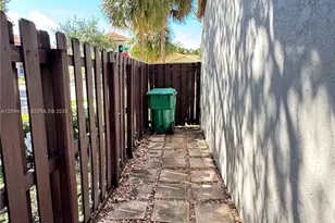 8337 NW 142nd St, Miami Lakes, FL 33016 - Photo 30