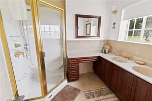 901 Dove Ave, Miami Springs, FL 33166 - Photo 8