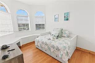 901 Dove Ave, Miami Springs, FL 33166 - Photo 12