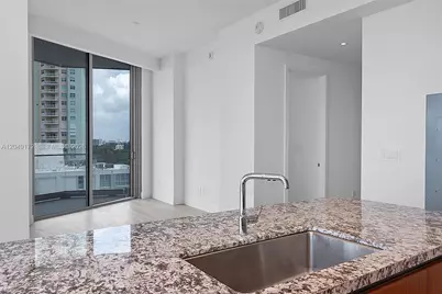175 SE 25th Rd #1003, Miami, FL 33129 - Photo 20
