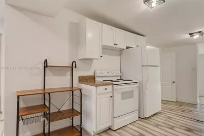 649 NW 24th Ave, Fort Lauderdale, FL 33311 - Photo 8