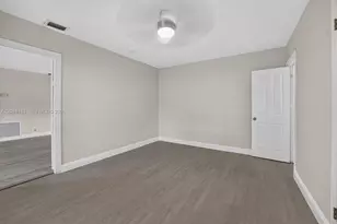 649 W Evanston Cir, Fort Lauderdale, FL 33312 - Photo 50