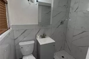 649 W Evanston Cir, Fort Lauderdale, FL 33312 - Photo 8