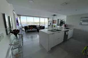 7601 E Treasure Dr, North Bay Village, FL 33141 - Photo 2