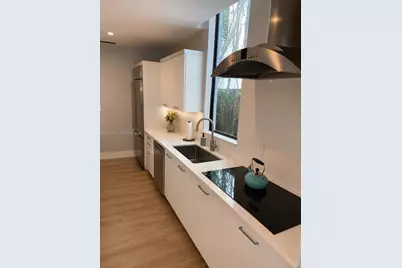 8631 Arboretum Ln, Miami, FL 33138 - Photo 10