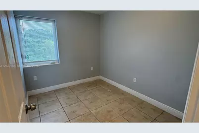 1955 NW 5th Pl #11, Miami, FL 33136 - Photo 12