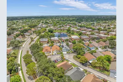 1108 E Jasmine Ln, North Lauderdale, FL 33068 - Photo 30