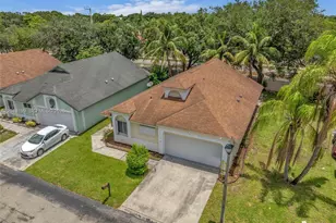 1108 E Jasmine Ln, North Lauderdale, FL 33068 - Photo 24