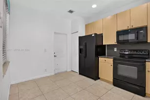 3969 Orange Tree Ln, Weston, FL 33332 - Photo 8