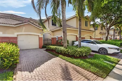 3969 Orange Tree Ln #3969, Weston, FL 33332 - Photo 2