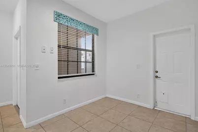 3969 Orange Tree Ln #3969, Weston, FL 33332 - Photo 10