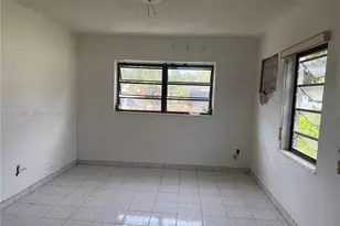 6346 NW 41st St, Virginia Gardens, FL 33166 - Photo 12