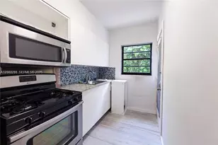 7845 NE Bayshore Ct, Miami, FL 33138 - Photo 16