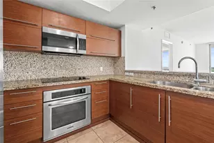 2681 N Flamingo Rd, Sunrise, FL 33323 - Photo 12