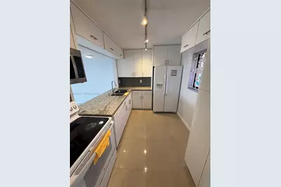 8625 NW 8th St #420, Miami, FL 33126 - Photo 4