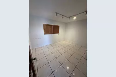 8625 NW 8th St #420, Miami, FL 33126 - Photo 12