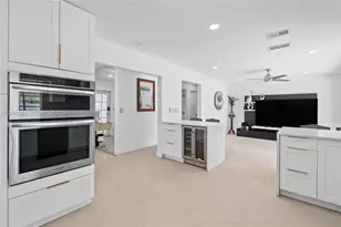 20235 Highland Lakes Blvd, Miami, FL 33179 - Photo 14