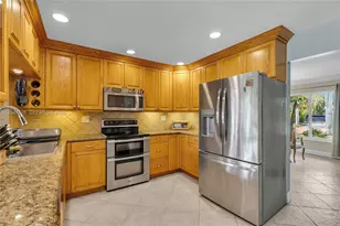 16740 Harbor Ct, Weston, FL 33326 - Photo 18