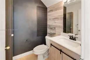 13212 NW 8th St, Pembroke Pines, FL 33028 - Photo 16