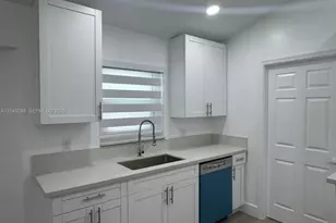 7824 Sunflower Dr, Margate, FL 33063 - Photo 10