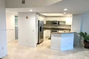15051 Royal Oaks Ln, North Miami, FL 33181 - Photo 12
