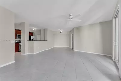 2421 NE 65th St #403, Fort Lauderdale, FL 33308 - Photo 14