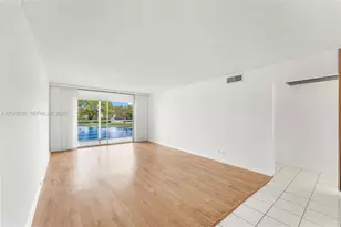 4301 Martinique Cir, Coconut Creek, FL 33066 - Photo 22
