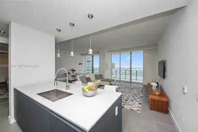 1300 Brickell Bay Dr #4102, Miami, FL 33131 - Photo 12