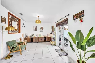 7256 W 34th Ln, Hialeah, FL 33018 - Photo 14