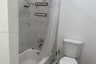 399 NW 72nd Ave, Miami, FL 33126 - Photo 12