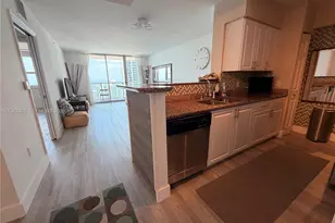 1155 Brickell Bay Dr, Miami, FL 33131 - Photo 8