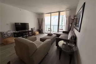 1155 Brickell Bay Dr, Miami, FL 33131 - Photo 6