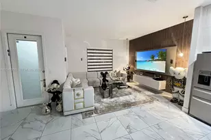 4386 NW 80th Ct, Doral, FL 33166 - Photo 2