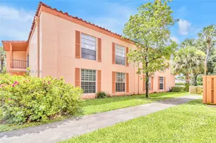 7201 Miami Lakes Dr, Miami Lakes, FL 33014 - Photo 6