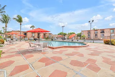 7201 Miami Lakes Dr #B14, Miami Lakes, FL 33014 - Photo 2